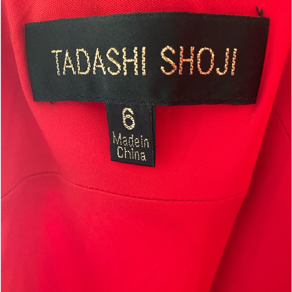 TADASHI SHOJI Cherry Red Chantilly Lace Bateau Neckline Sheath Dress SZ 6 - Picture 4 of 12